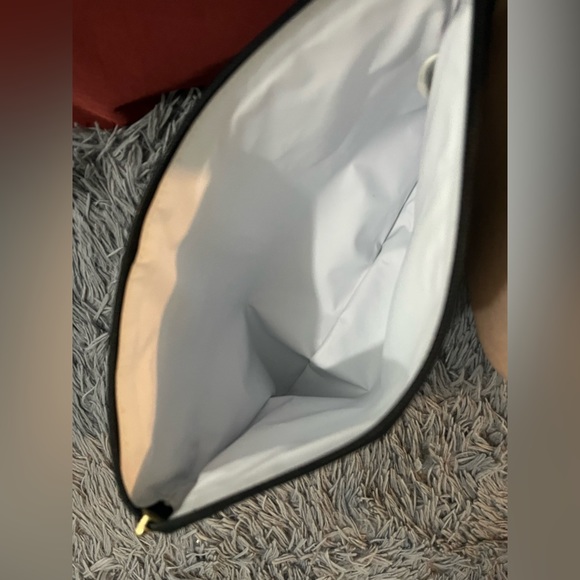 Baggallini bundle of pouches I have three - Picture 4 of 5